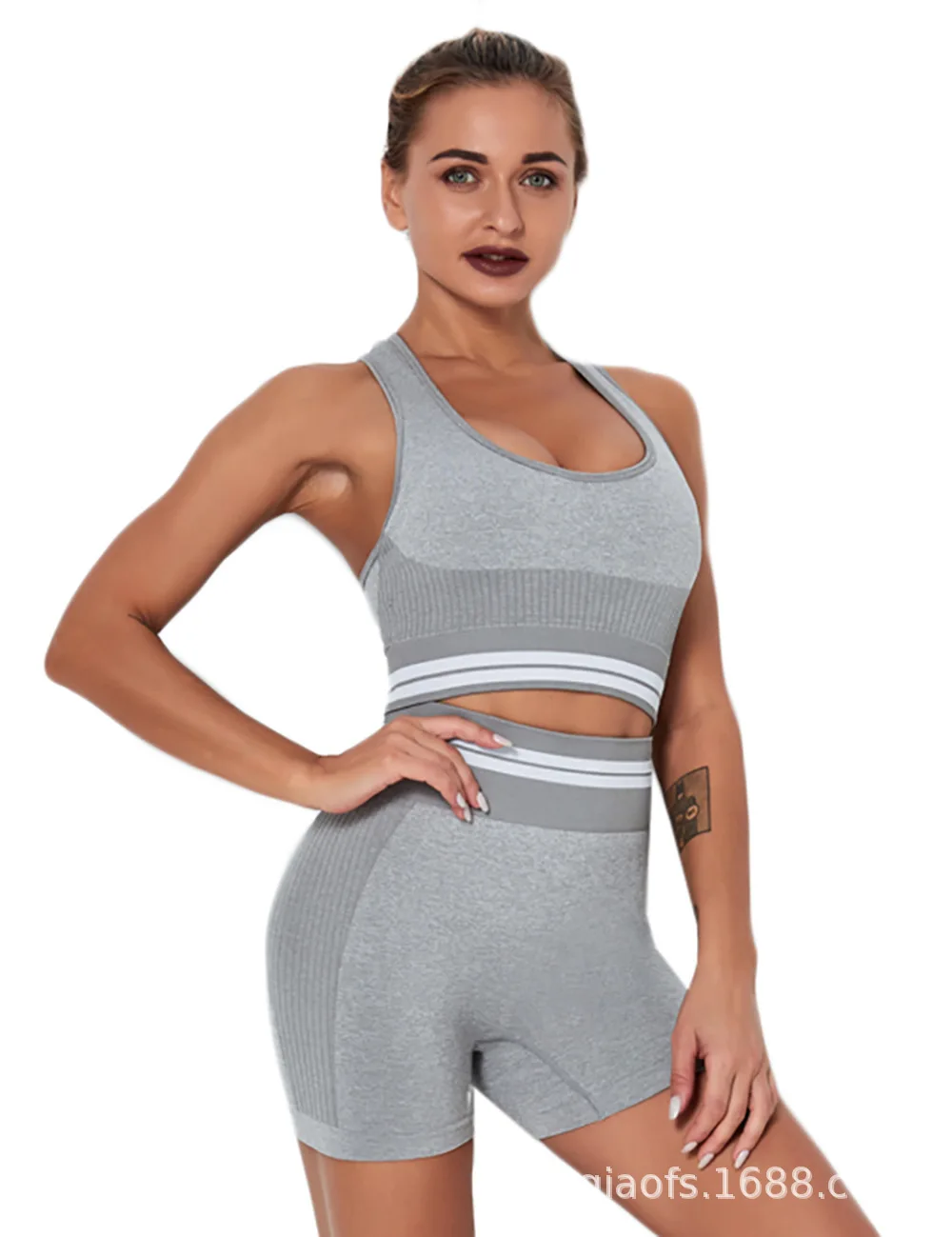 

Sportswear & Accessories