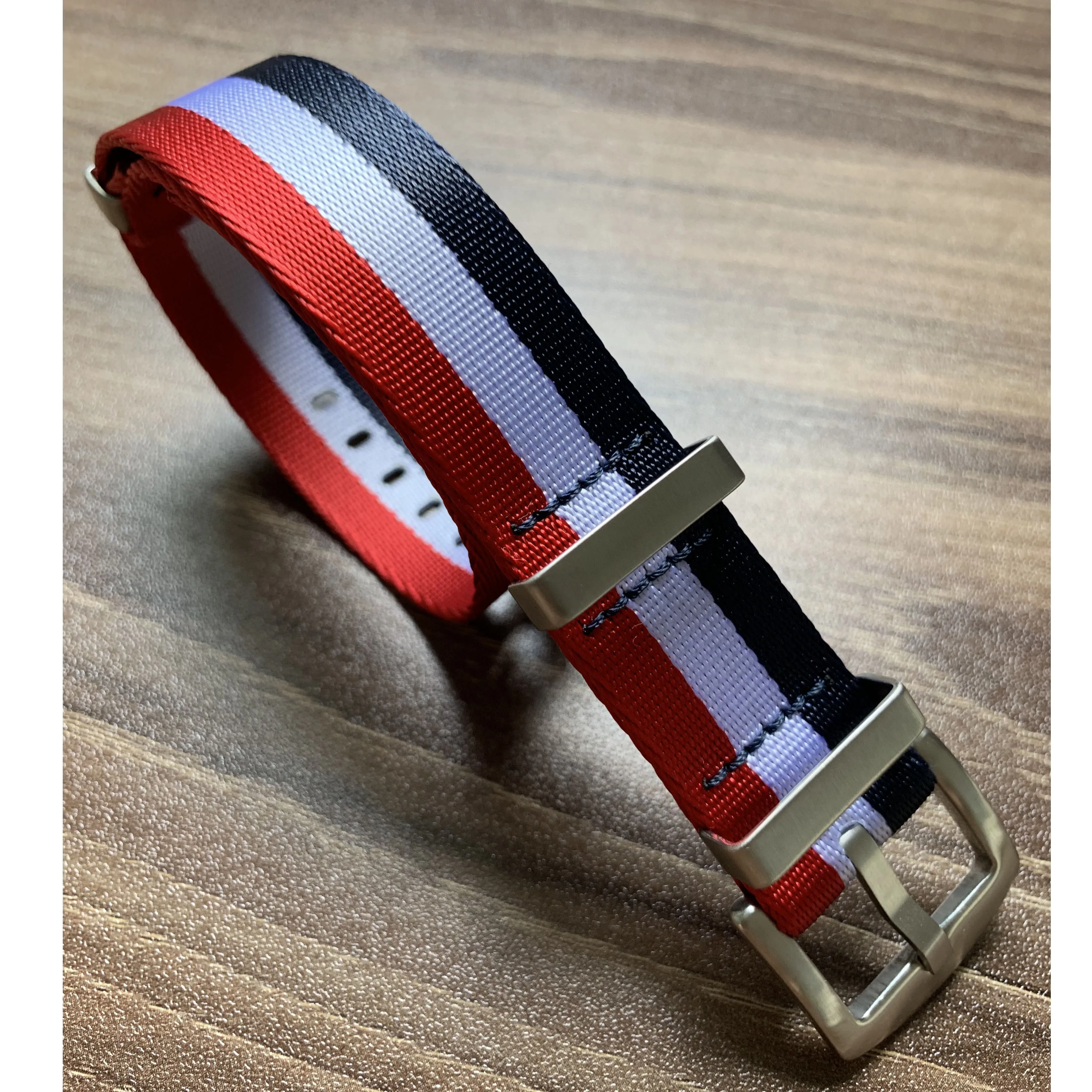 Ремешок нейлоновый для наручных часов спортивный браслет с французским флагом 20