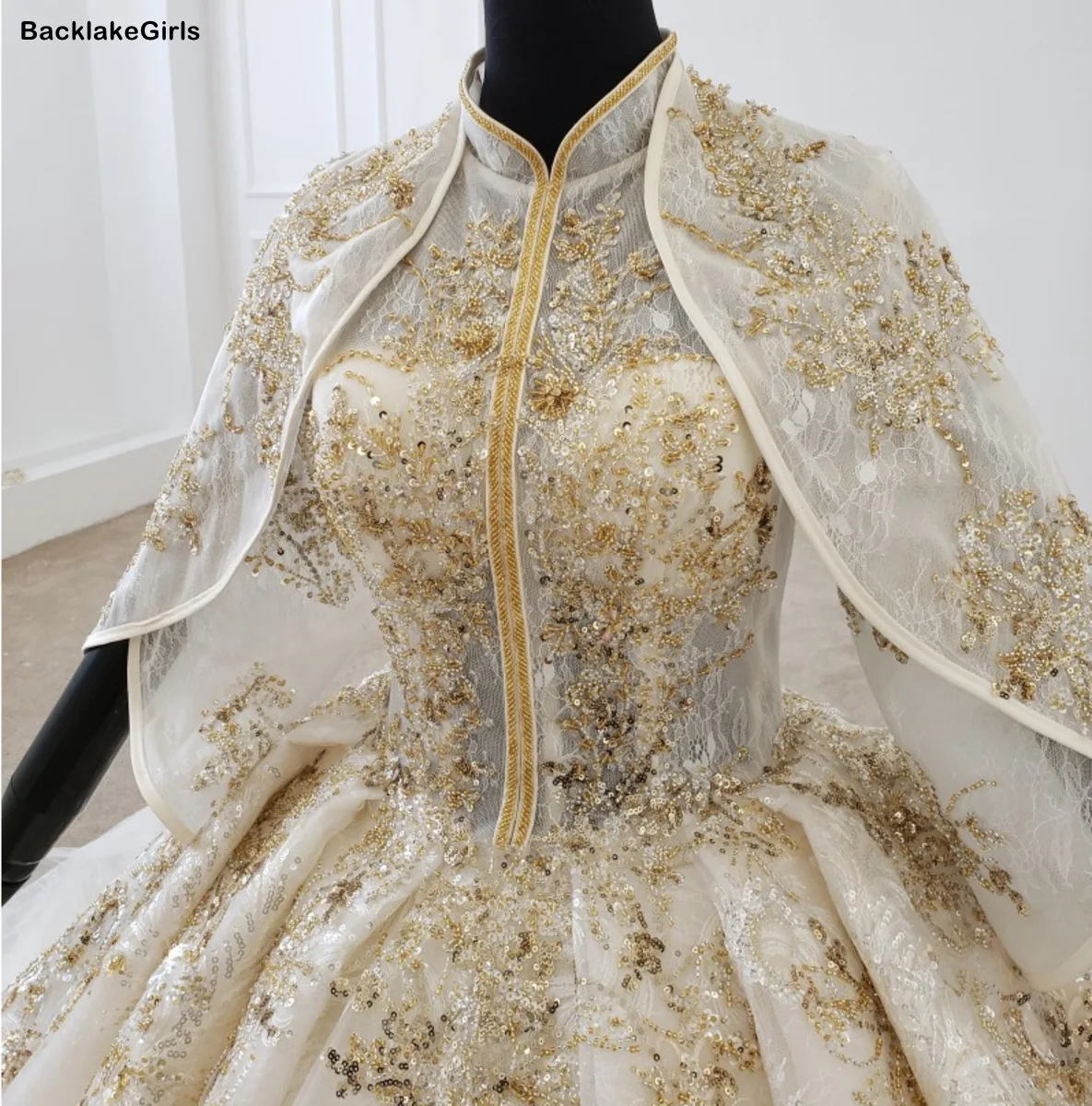 Винтажное свадебное платье в китайском стиле бальное цвета шампанского и