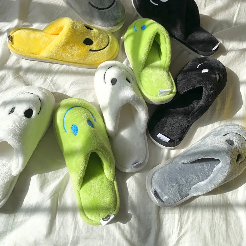 Шлепанцы женские домашние с мультяшным рисунком теплые зимние тапочки без