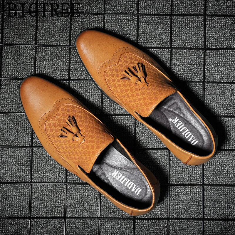 Броги мужские кожаные строгие туфли классические Лоферы свадебные Erkek I Zapatillas De