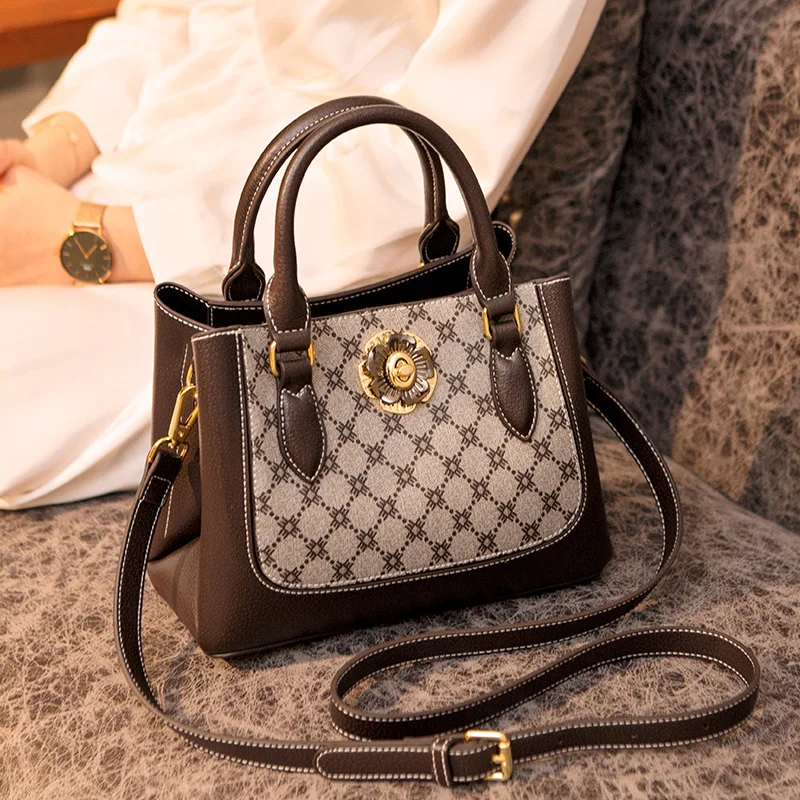 

Женская обувь из натуральной кожи ведра 2021 Новая мода больше Ёмкость Ретро клетчатые сумки женские дизайнерские кошельки и сумки Sac Luxe Gg