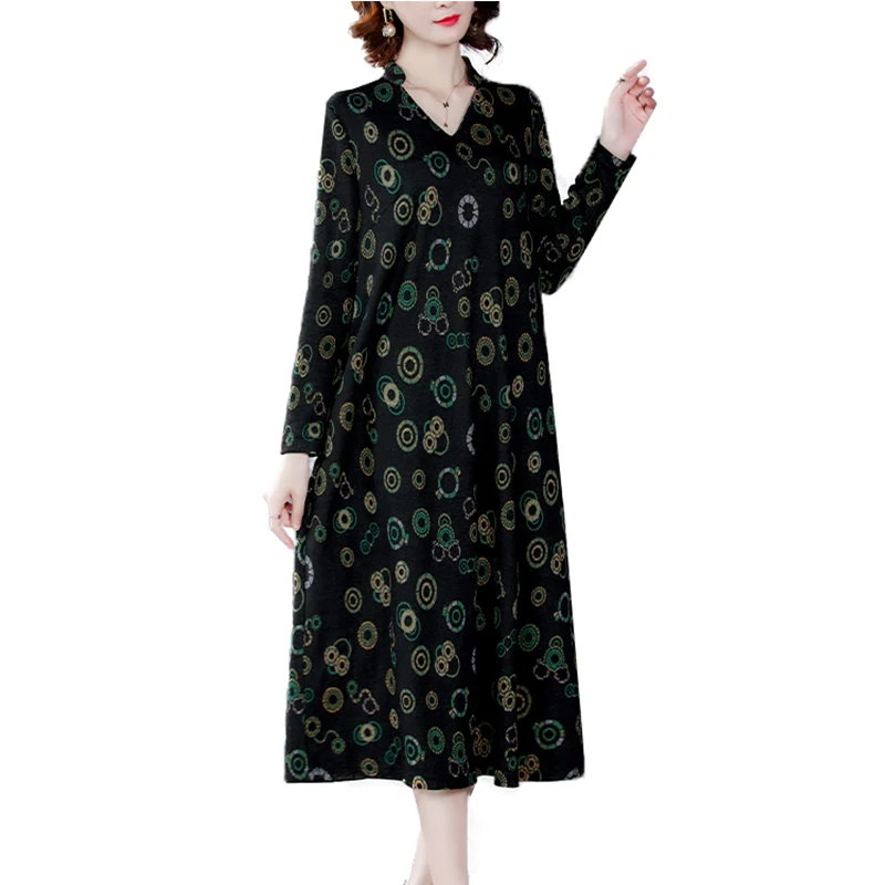 

New spring and autumn ladies print long sleeve dress loose fashion V-neck long dress autumn