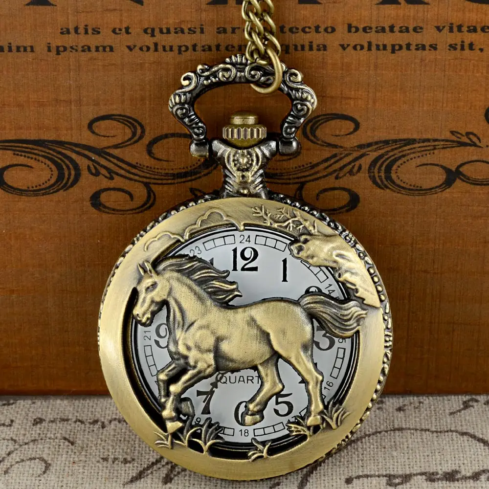 

Vintage Bronze Horse Graphic Quartz Pocket Watch with Chain Retro Men Women Classic Pendant Necklace Clock Gift