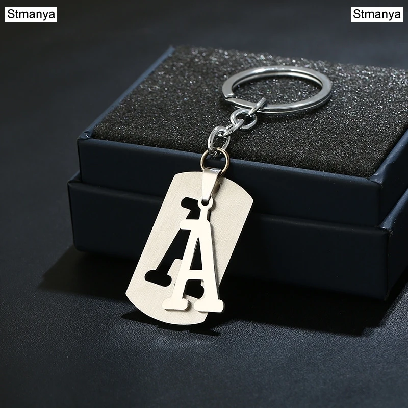 A DIY из нержавеющей стали A-Z буквы брелок талисман 26 букв брелок мужской женский брелок пара подарок ювелирные изделия автомобильный брелок - Цвет: A