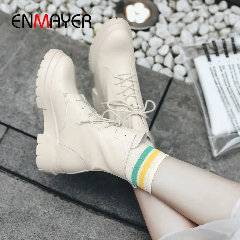 Женские байкерские ботинки ENMAYER зимние из натуральной кожи на шнуровке короткие