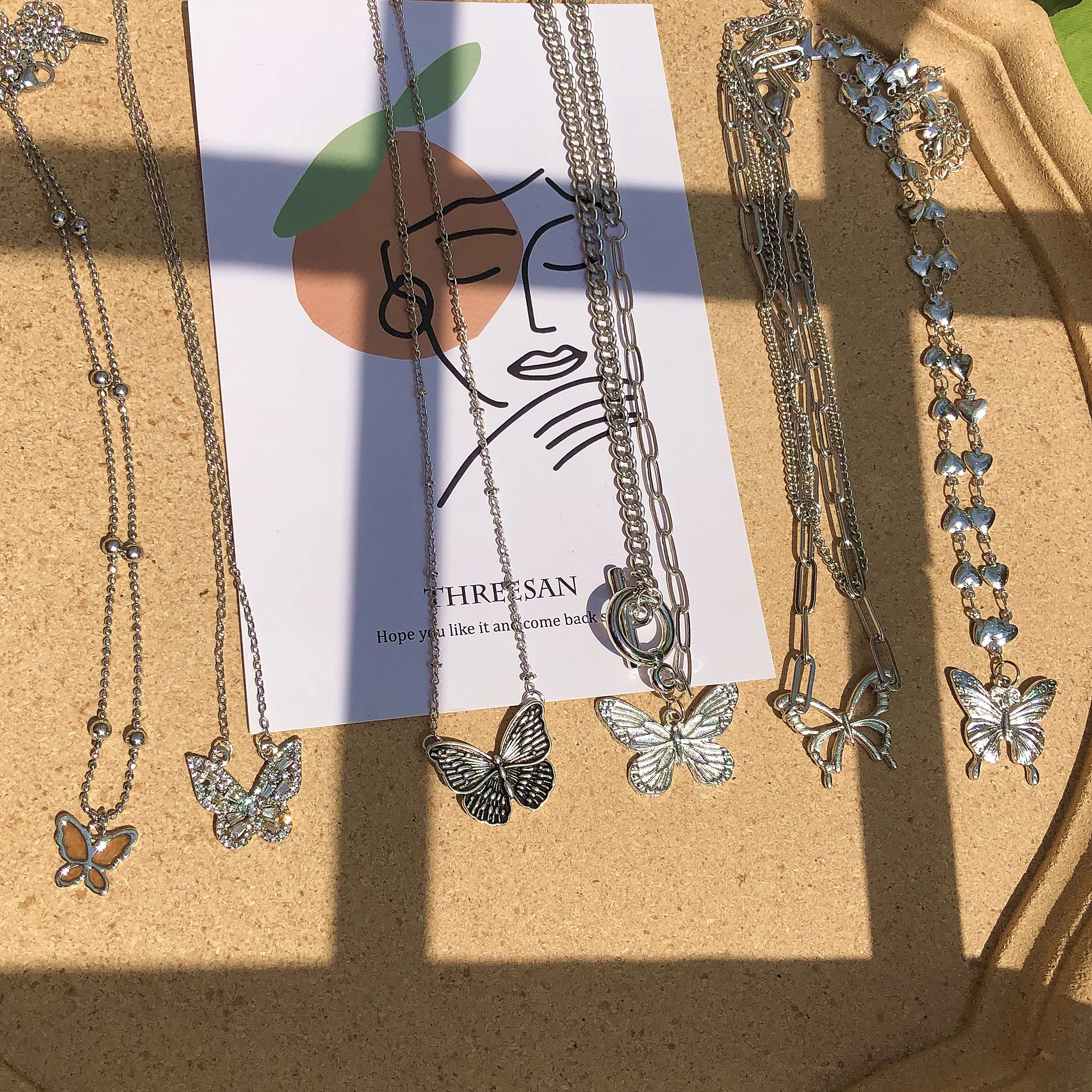 

INS Retro Gothic Silver Color Butterfly Necklace Cool Girl Egirl Stainless Steel Butterfly Clavicle Chain Female Tide Jewelry