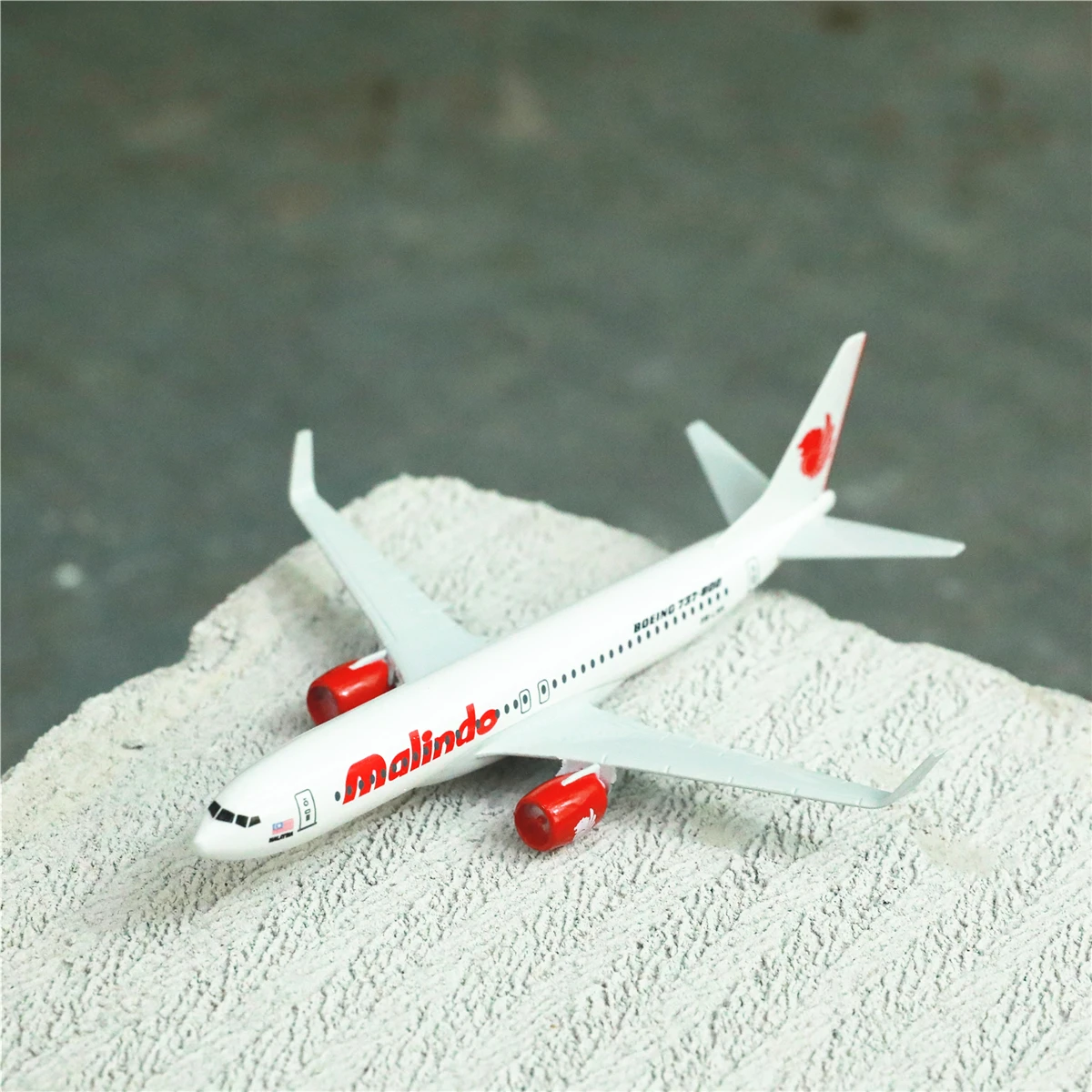

Malaysian Malindo Airways Boeing 737 Aircraft Model 6" Metal Airplane Diecast Mini Moto Collection Eduactional Toys for Children