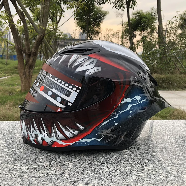 

New arrival Venom helmet full face motorcycle single lens racing helmet with big gp-r spoiler gold visor safety hat