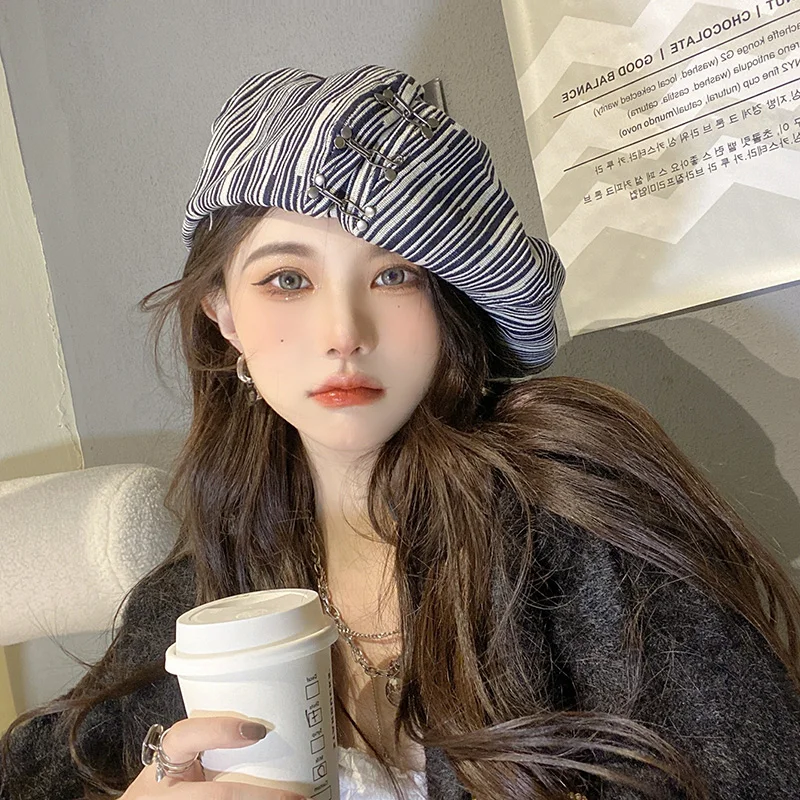 

New beret women's early autumn thin retro copper buckle breathable Black Beret women's big head circumference versatile hat Zich