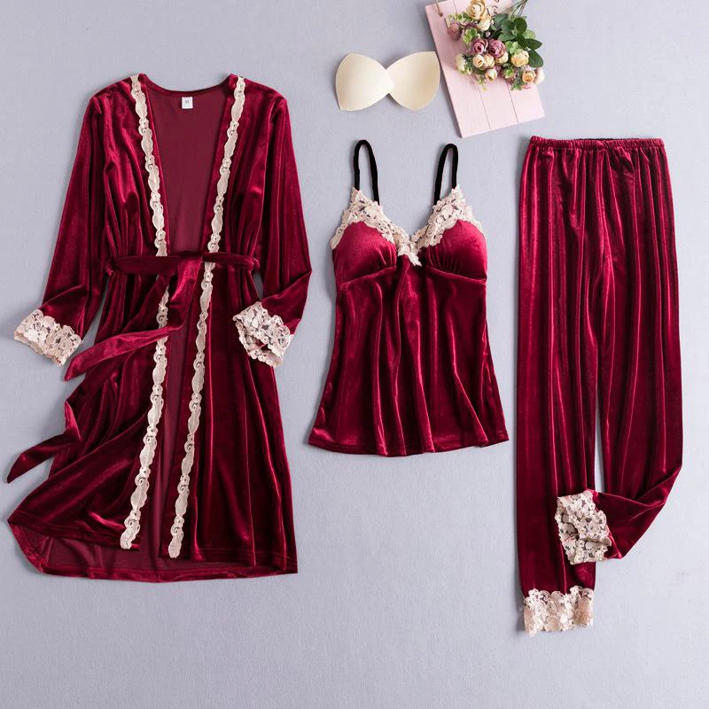 Женский велюровый Пижамный костюм из 3 предметов с кружевными вставками мягкий