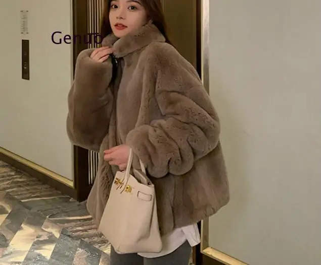 

Куртка меховая женская осенне-зимняя короткая с воротником-стойкой