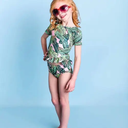 Новый стильный комплект одежды с зелеными листьями для маленьких девочек летняя