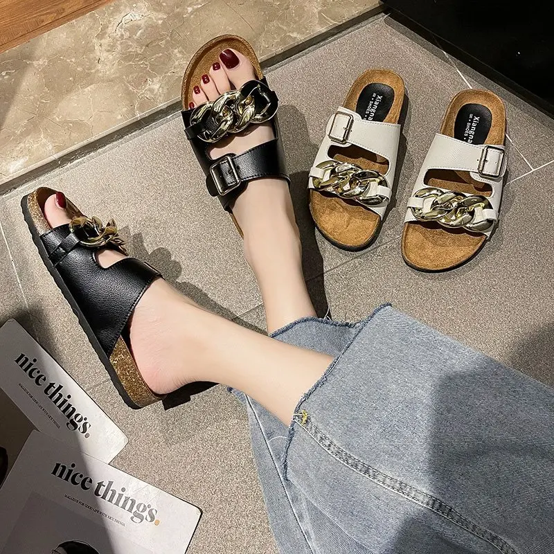 

Beach Shoes Low House Slippers Platform Rivet Slipers Women Slides Fashion Sabot 2021 Flat Summer Soft Luxury Bonded Leather Bas