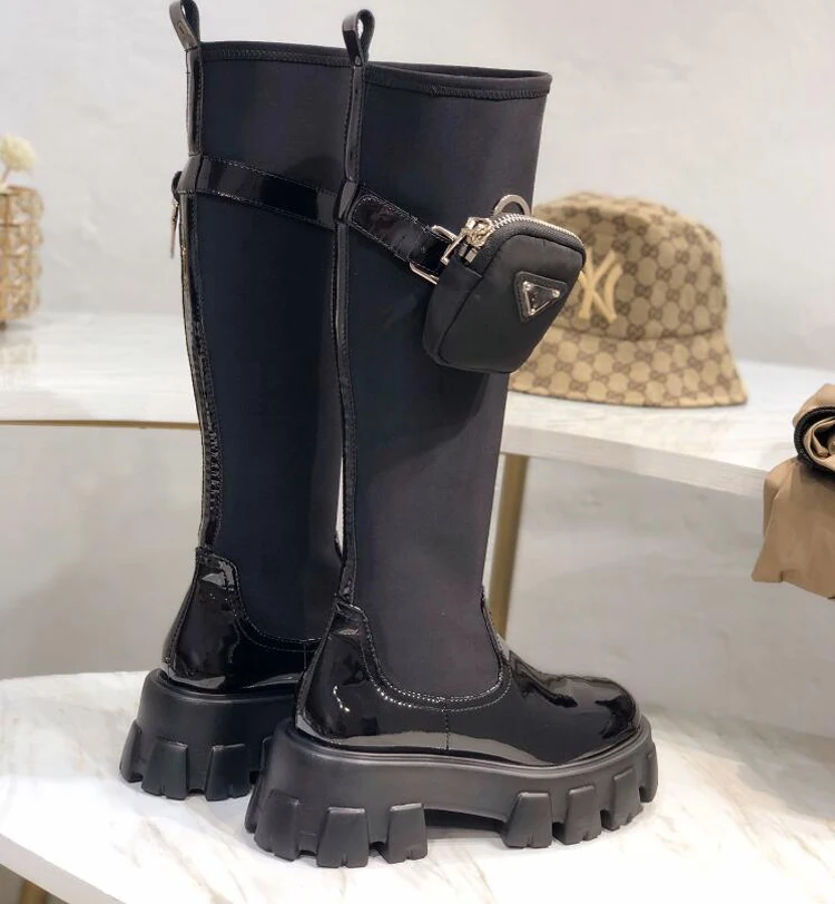 Beste Riem Geknikte Pocket Stretch Leer Militaire Laarzen Platte Platform Ontwerpers Chunky Sole Nieuwe Ronde Neus Hoge Hak Zwarte Schoenen Vrouwen