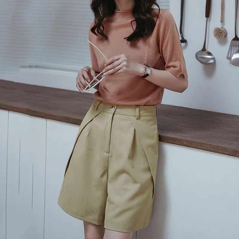 

DEAT 2021 Spring And Autumn Fashion Casual Solid Color High Waist Button Loose Pleated Mid Length Pants Women SL666
