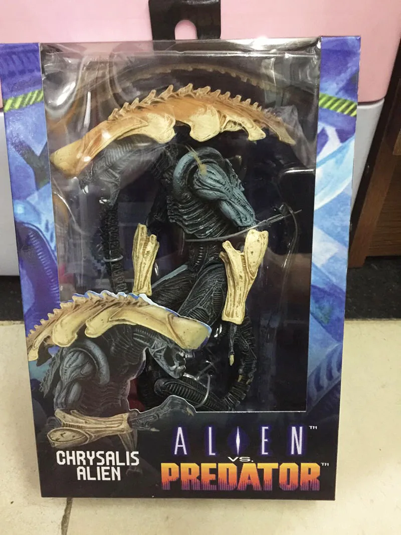 

Alien Vs Predator Razor Claws Alien Arachnoid Chrysalis Alien Warrior Action Figure Collectable NECA Toy Doll Gift 18cm