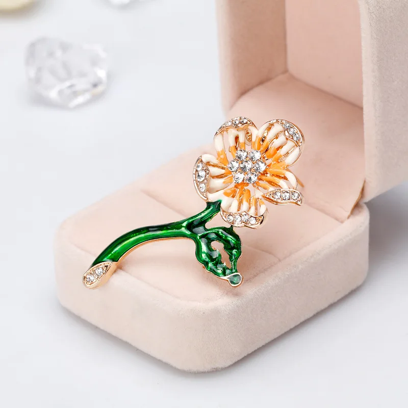 

New European and American Halloween Brooch Fashion Pumpkin Ghost Brooch Backpack Clothes Lapel Pin Fun Badge Jewelry Gift