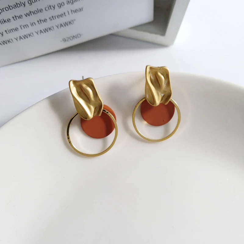 Женские серьги гвоздики с металлическим кольцом Необычные геометрические