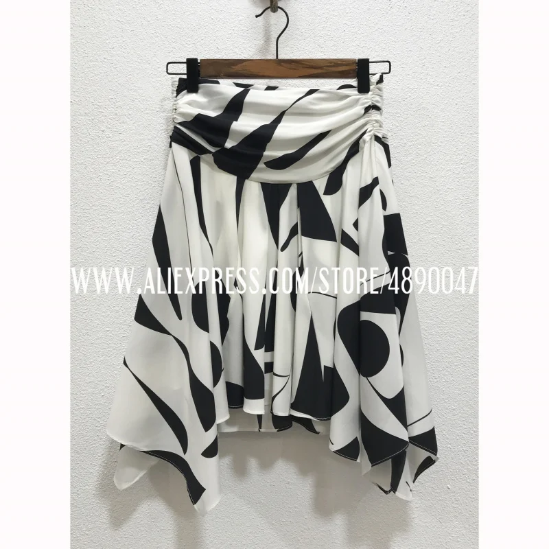 

Women's high-waisted asymmetrical skirt geometric print silk skirt with pleated high-waisted skirt