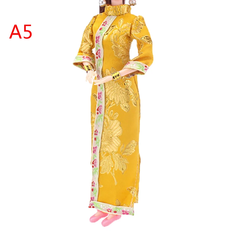 Красивое платье для куклы в старинном китайском императорском стиле сказочный