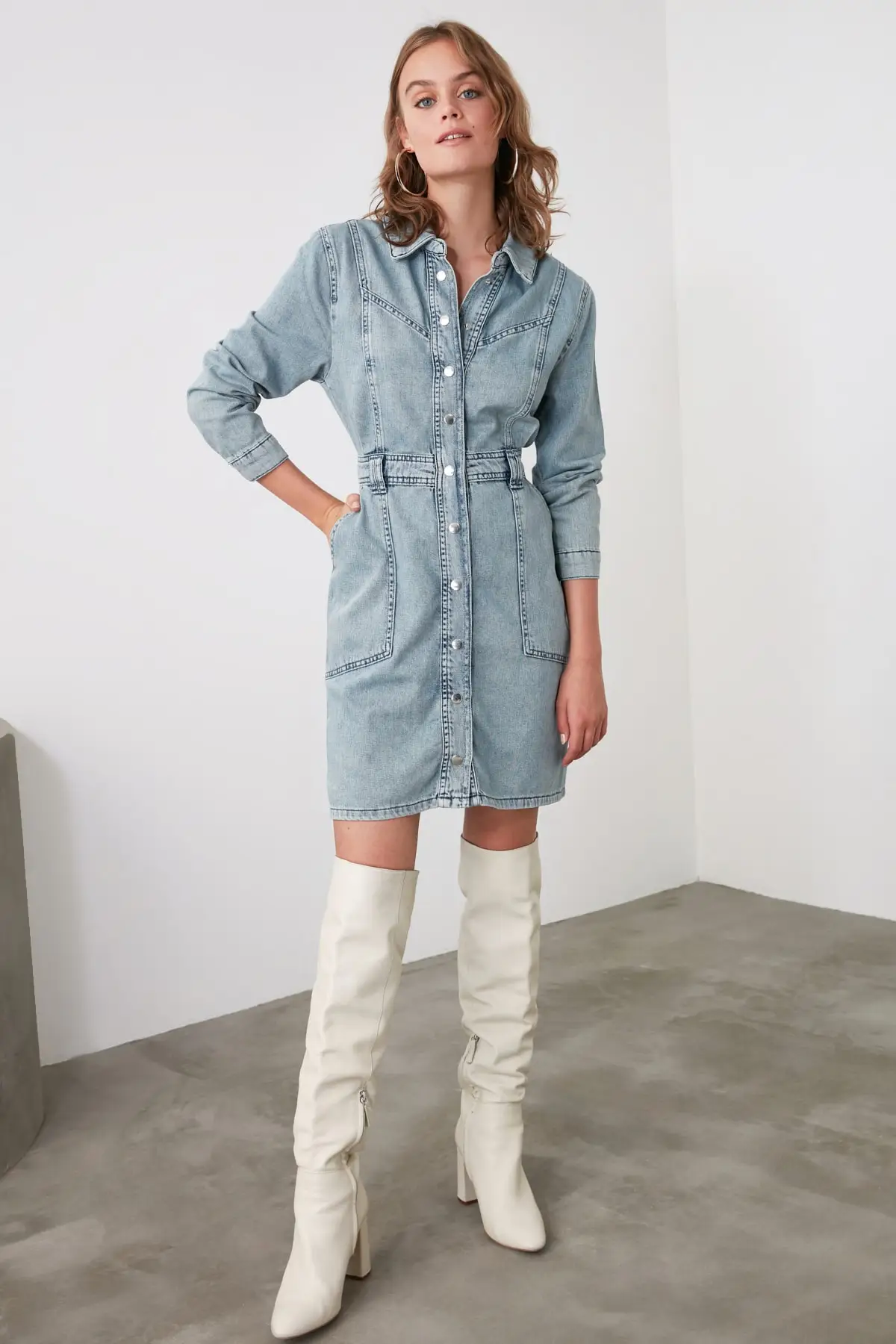 

Trendyol Stitch Detail Denim Dress TWOAW21EL1423