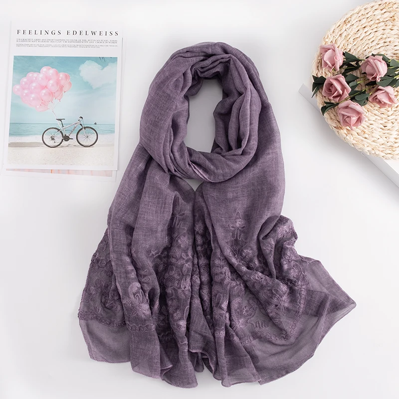 Sjaals 2019 winter floral hijab Plain cotton scarf Stereo embroidery flower muffler head wrap capes shawls bandana women |