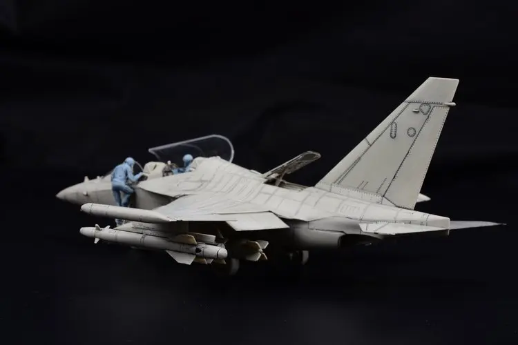 Набор пластиковых моделей Kitty Hawk KH80157 1:48 для российского самолета яка 130|Наборы