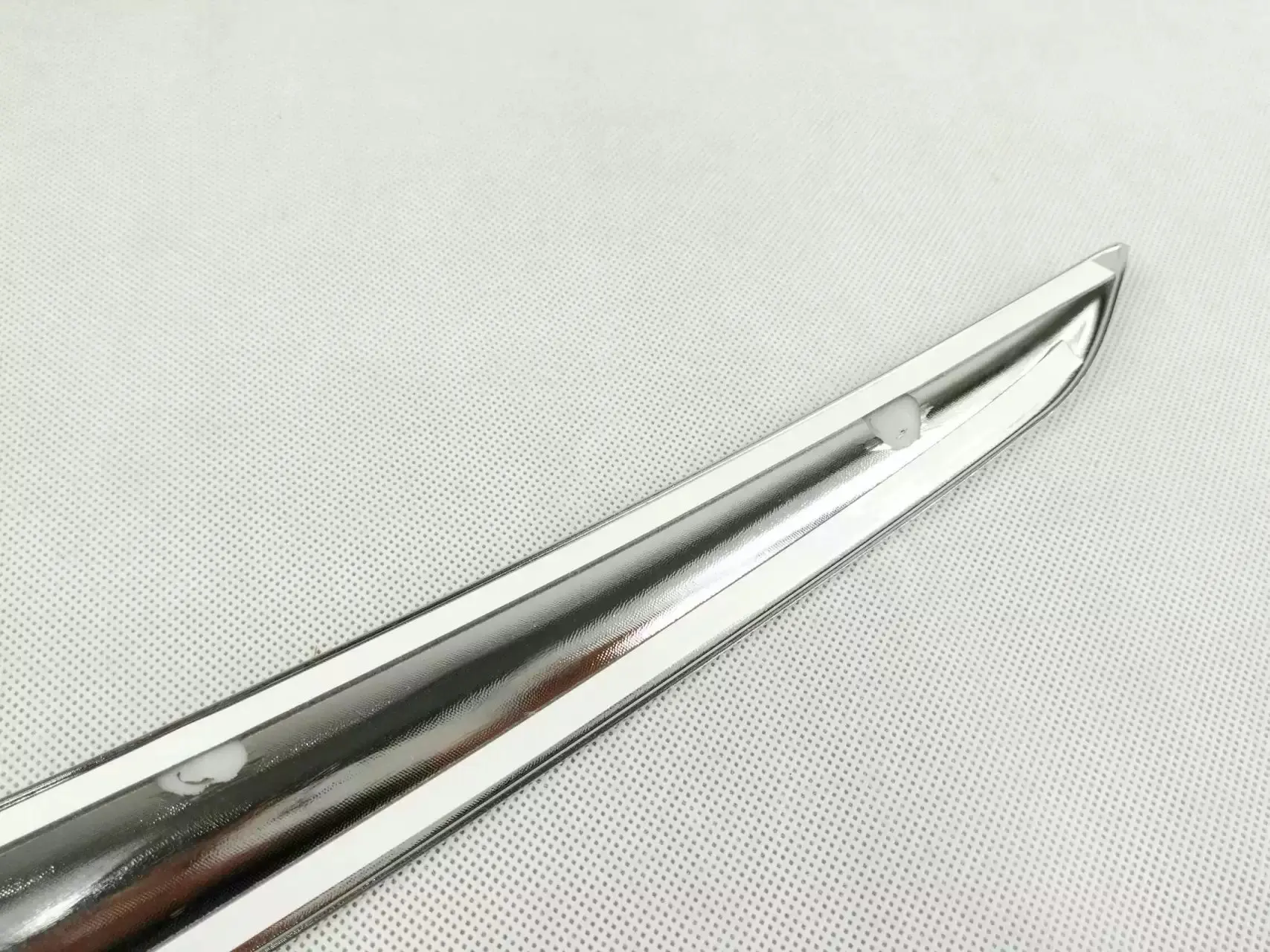 

2PCS ABS Chrome Front Fog Light Trim Cover For Hyundai Elantra 2017-2018