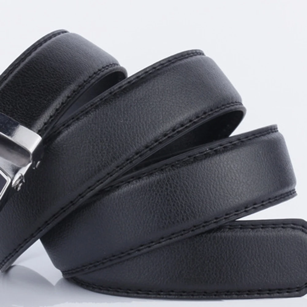 Ремень мужской кожаный с автоматической пряжкой модный регулируемый однотонный