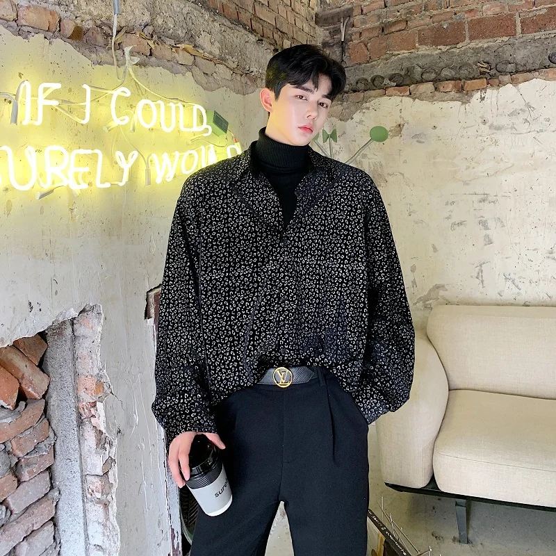 

Autumn Winter Men Vintage Fashion Long Sleeve Velvet Thick Shirt Cardigan Male Loose Casual Streetwear Hip Hop Dress Shirt