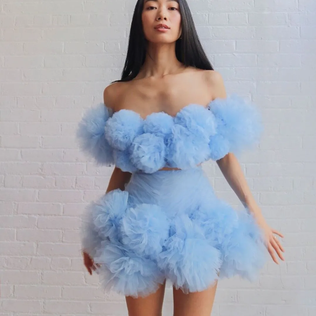 

2021 Cute Baby Blue Prom Dresses Two Piece Short Lace Ruffled Off The Shoulder Boat Neck Homecoming Party Skirts For Girls