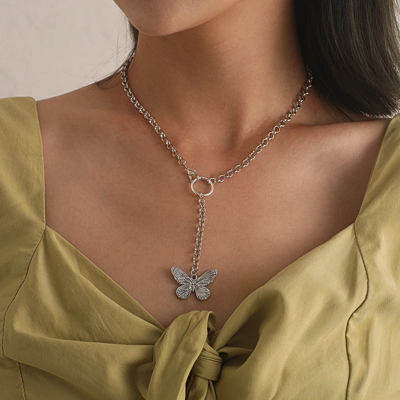 

Punk Multilayer Pendant Butterfly Necklace for Women Butterflies Moon Star Charm Choker Necklaces Boho Jewelry Gift Accessories