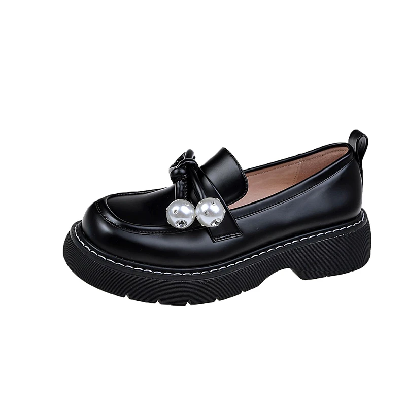 

Women Slip On Loafers Shoes Flat Shoes Spring Fashion Brand Pearl Flat Heel Women Casual British Style Oxford Shoes Plus Size