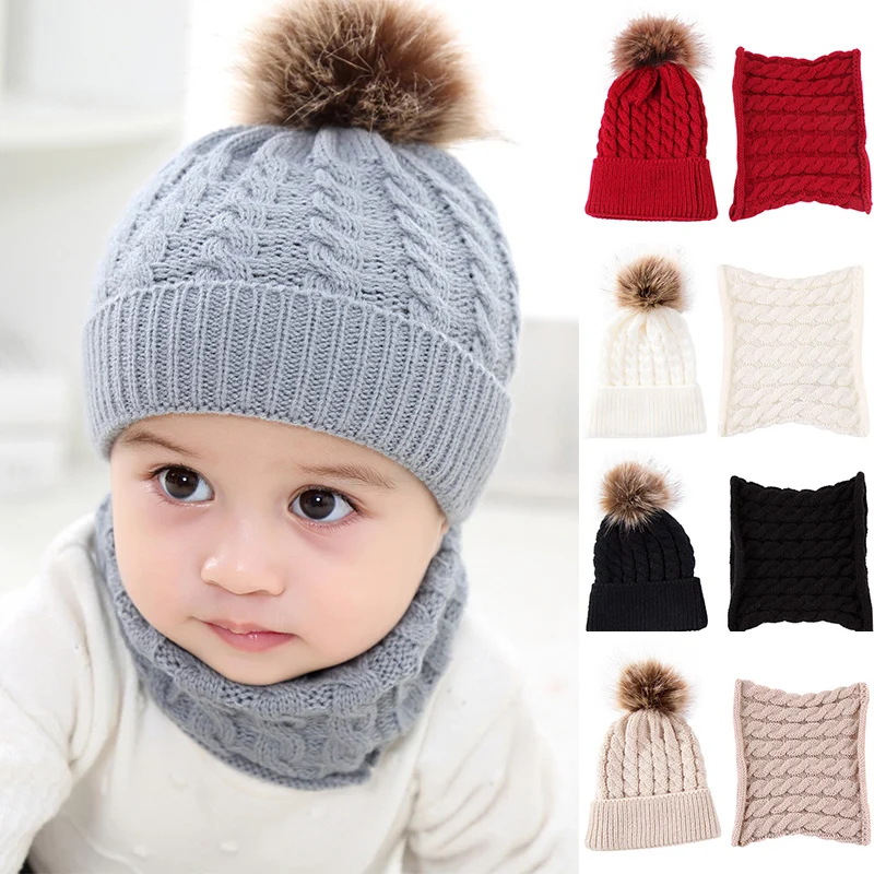 

Новинка, модные шапки для новорожденных, 2 шт./компл., вязаная теплая круглая машинная шапка с помпоном, защищает уши, детская зимняя шапка + и...