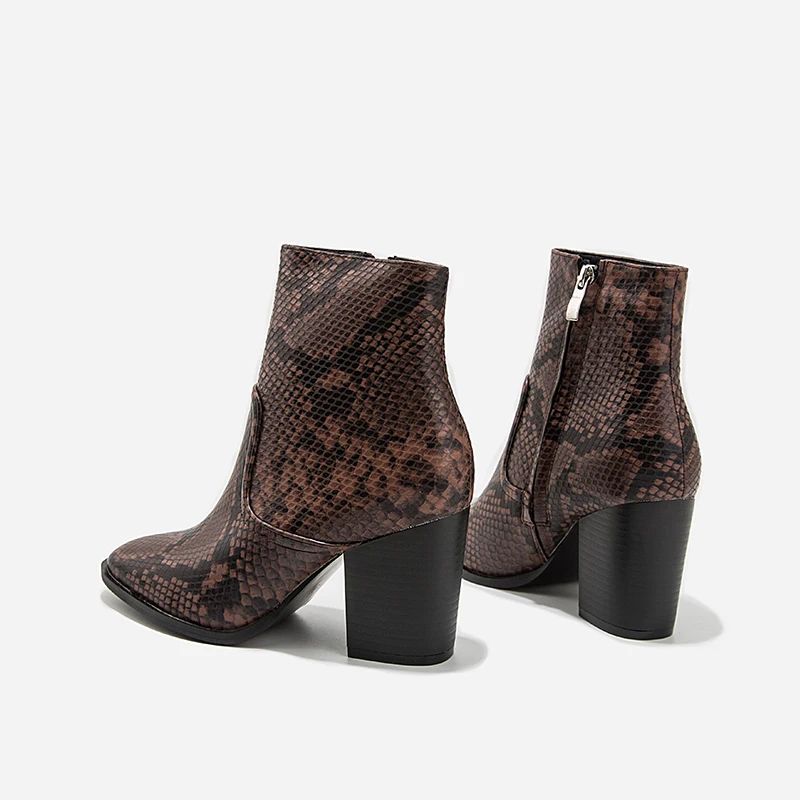 Новые осенние ботильоны женские ботинки из змеиной кожи на танкетке высоком