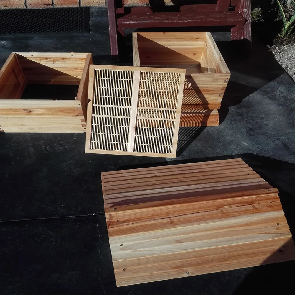 

Wooden Bee Hive House Automatic Honey House with 7pcs Frames Honey Collection Food Grade Bee Box Profession Beekeeping Tools