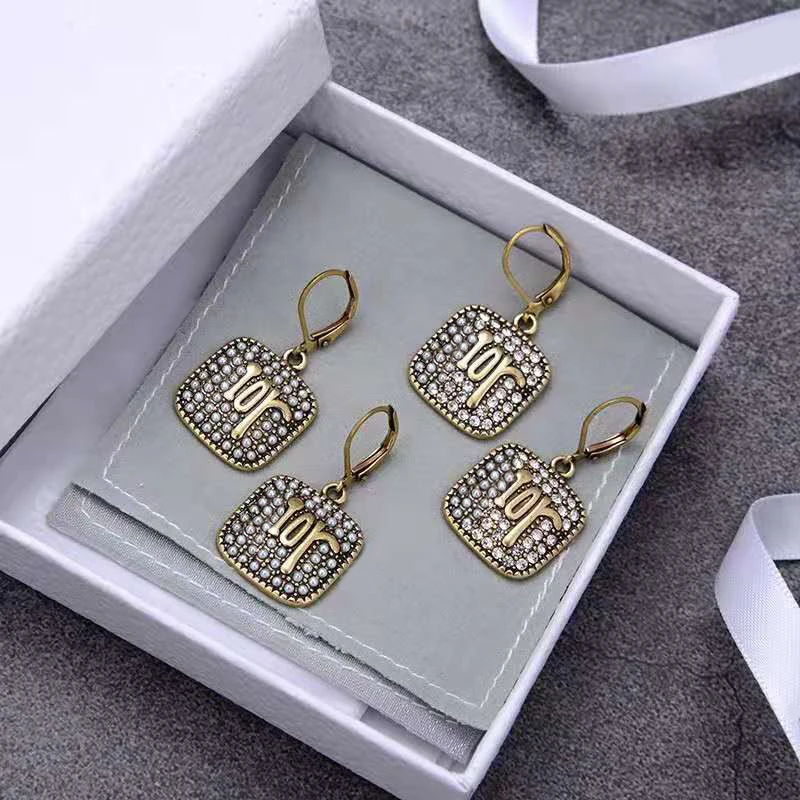 

Exaggerated retro personality big earrings ladies ins net red star same style street fashion trend retro gold wild circle