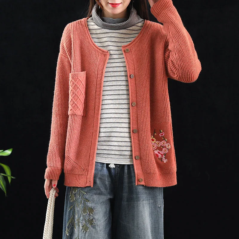 

New Arrival Women Long Sleeve Knit Sweater Embroidered Cardigan Button Down Outwear