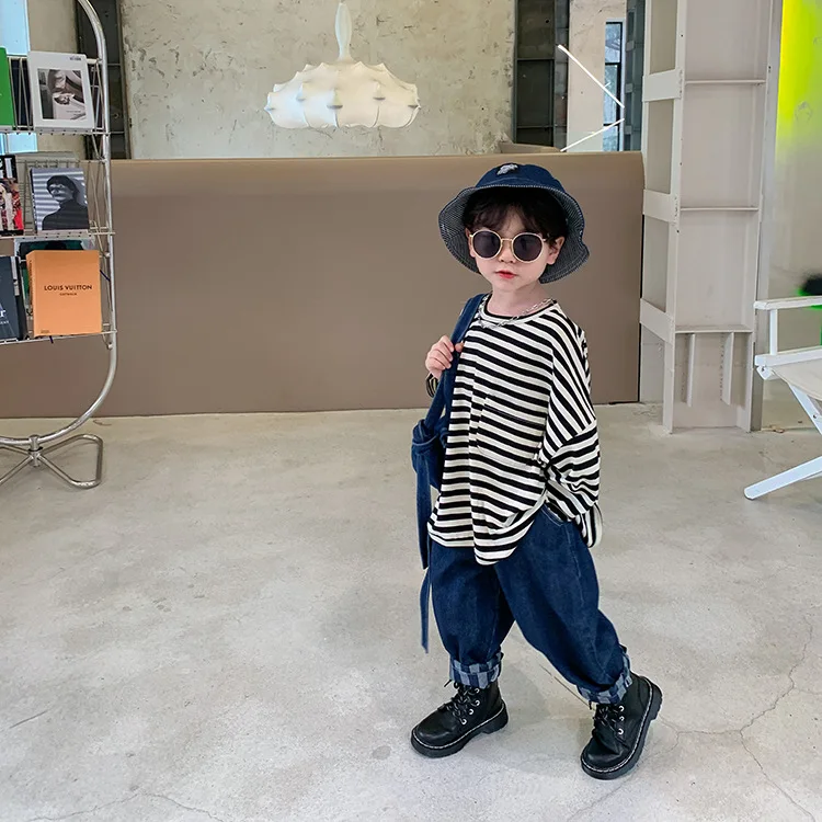 Детская одежда Детские хлопковые джинсы с эффектом потертости Новинка осени 2021