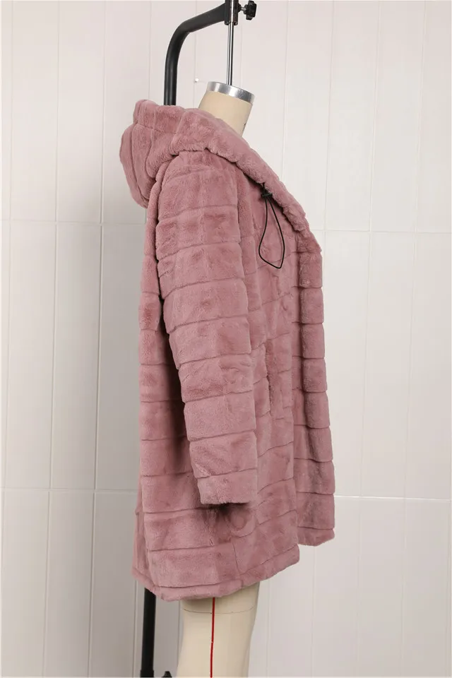 Размера плюс 4XL 5XL Европа и Америка средне-длинная куртка с секциями однотонные розовые плюшевые пальто с капюшоном из искусственного меха зимняя Для женщин теплая куртка