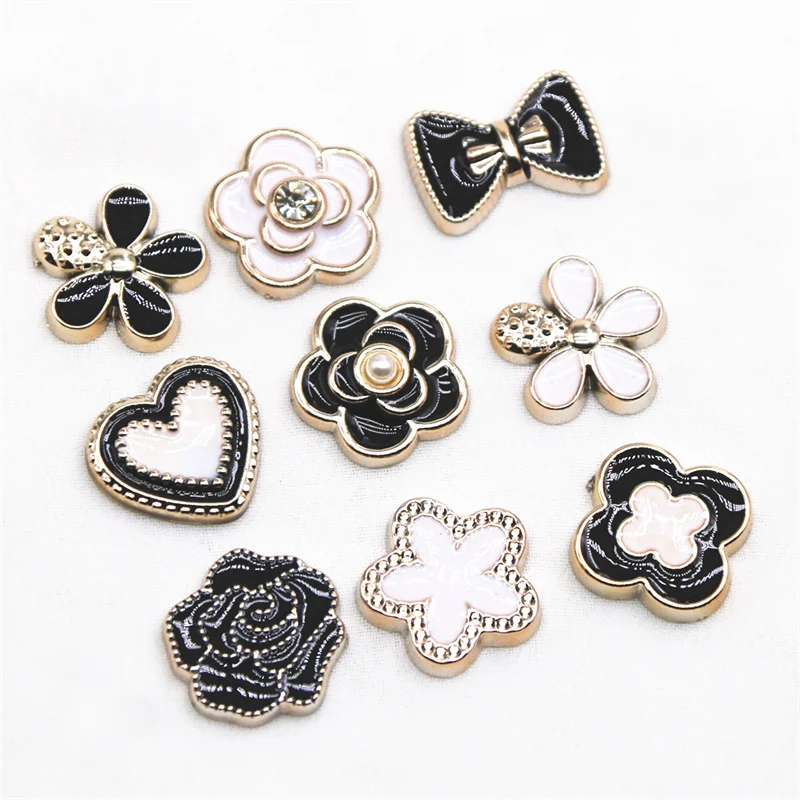 

30pcs Golden Pearl Flower/Bow/Heart Flat Back Button Upscale Home Garden Crafts Cabochon Scrapbooking Clothing Accessories