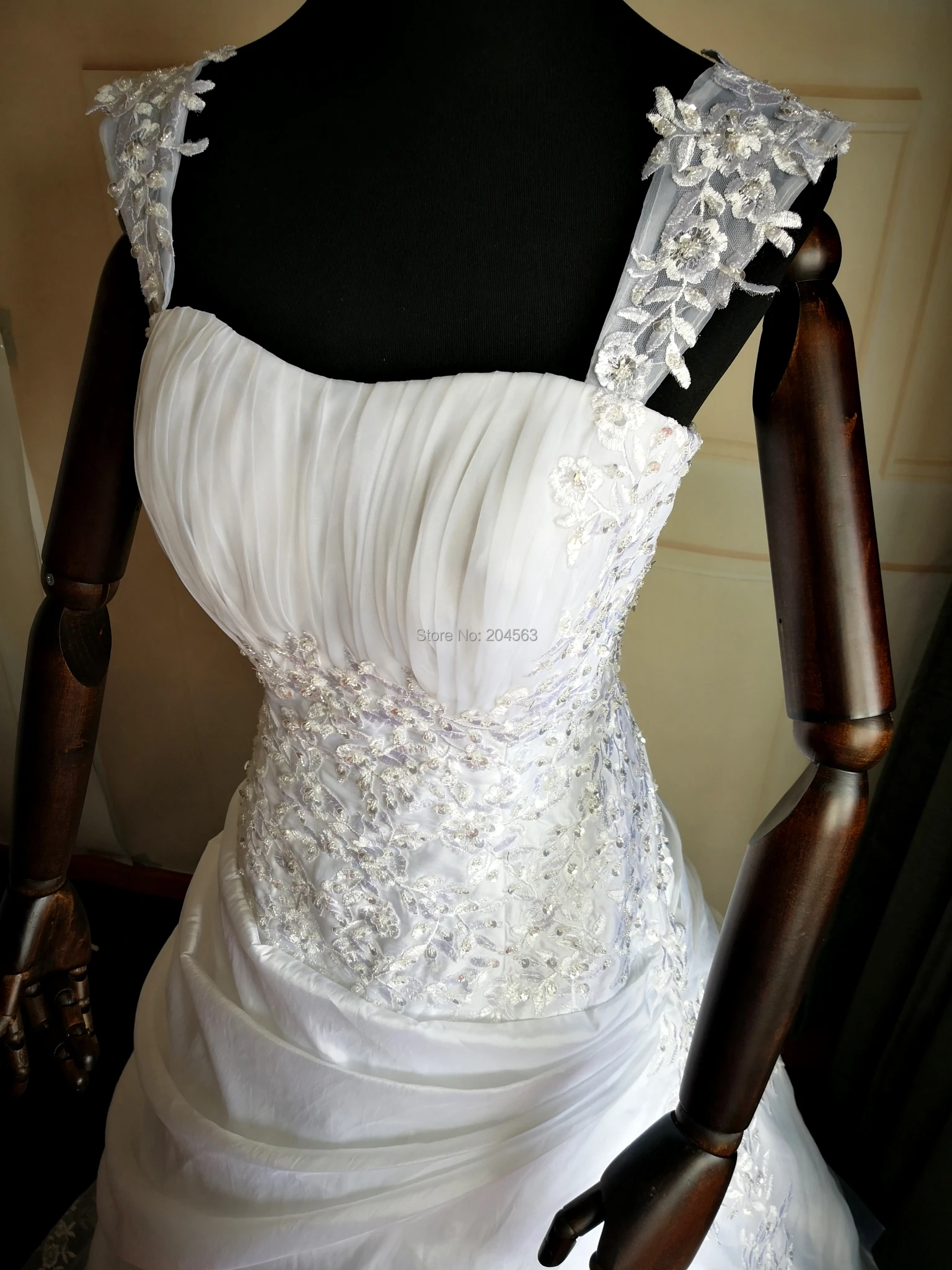 Лидер продаж дизайнерское свадебное платье А силуэта с тонкими бретельками