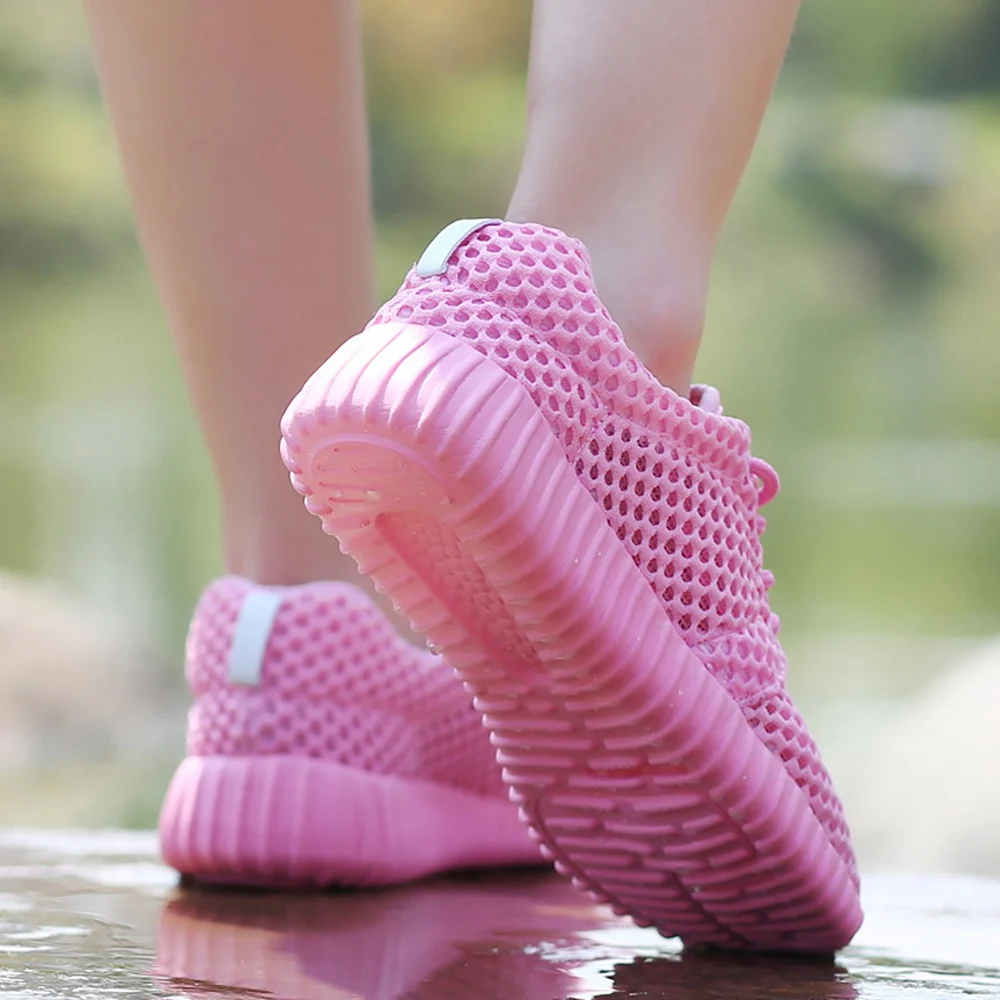 Женские летние кроссовки сетчатые дышащие для бега легкая Нескользящая женская