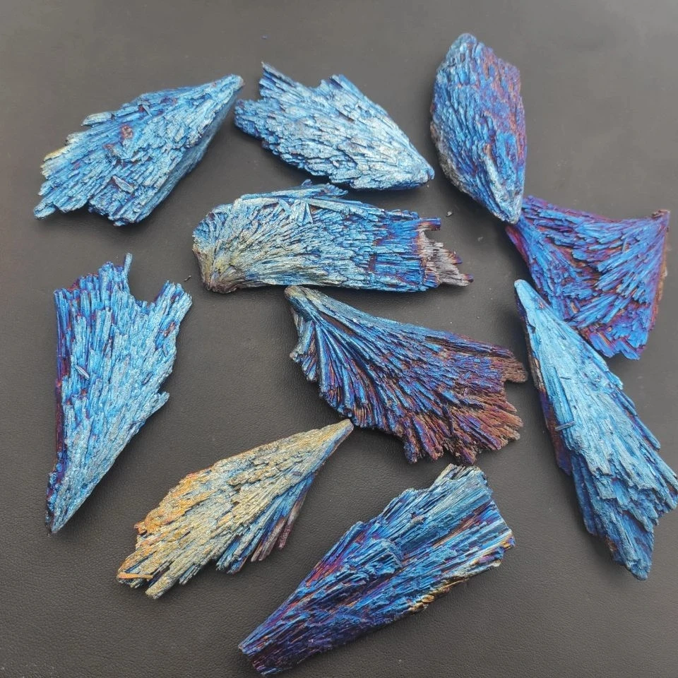 

Натуральный титан с черным турмалином, гальванизированный кварцевый кристалл, минеральный лечебный кристалл, домашний декор, камень с перь...