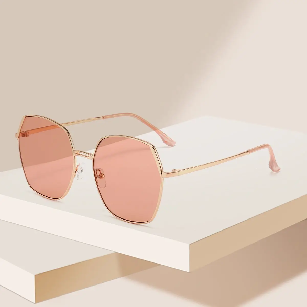 

Polygonal Sunglasses For Lovers Couple Comfortable Sunglasses New Stylish Metel Sunshade Mirror Europen And American Cool 2021