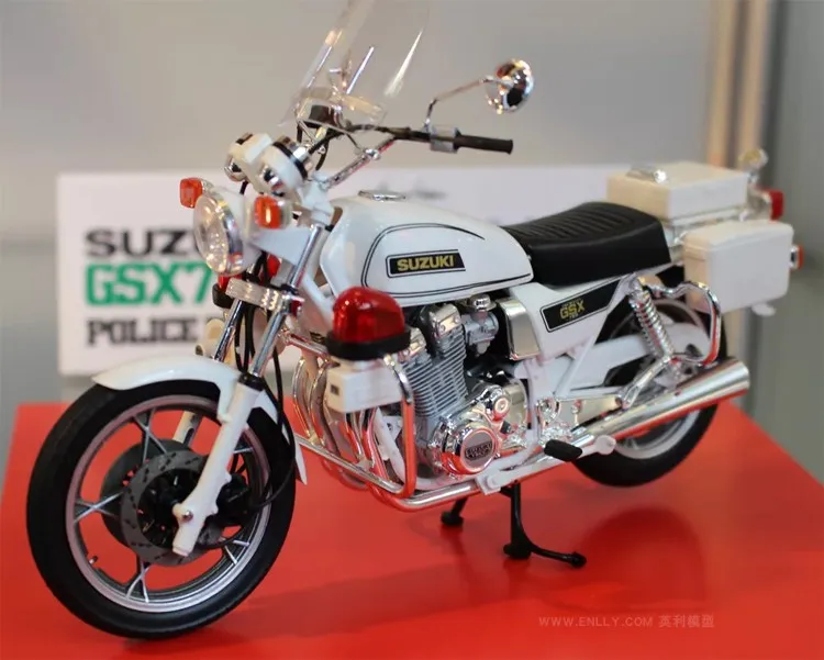 

TAMIYA Assembled Model 1/12 SUZUKI GSX750 Assemble Motorcycle Toys #14020
