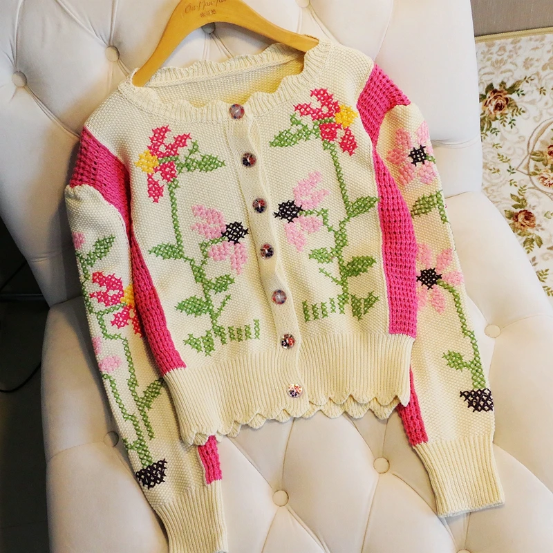 

2021 autumn new sweater hollow contrast color stitching cross stitch floral round neck knitted loose cardigan sweater women