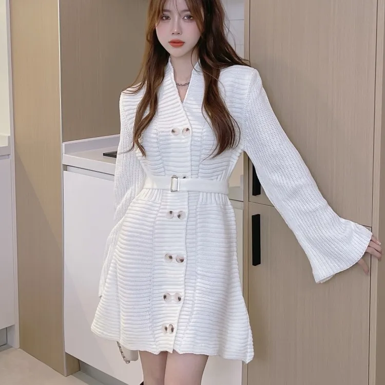 

Женское трикотажное платье, с V-образным вырезом и длинным рукавом