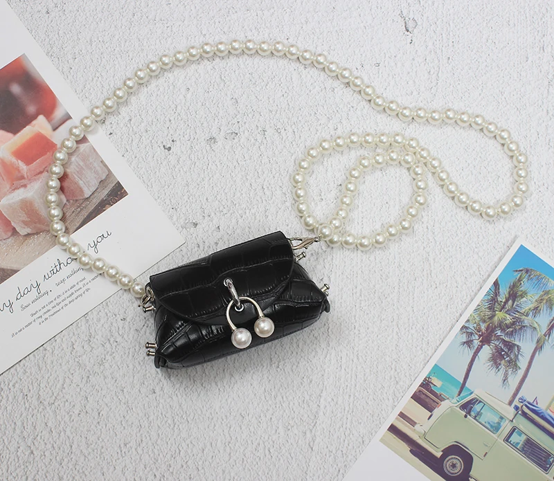 

[EAM] Women New Pu Leather Black Pearl Mini-bag Long Personality Accessories Fashion Tide All-match Spring Autumn 2021 1DD8914